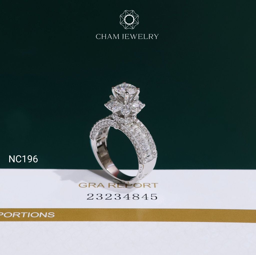 Nhẫn NC196 CHAM JEWELRY, Full Đá Moissanite Chủ 6.3mm (Barcode ONNU304)