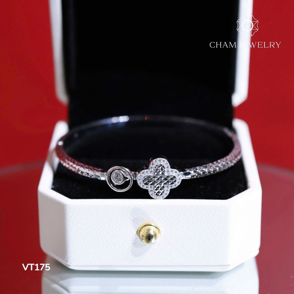 Vòng Tay VT175 CHAM JEWELR, Vòng Kiểu Cỏ 4 Lá (Barcode CV7202).