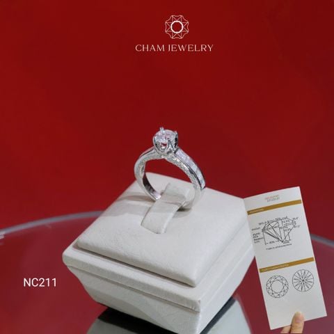 Nhẫn NC211 CHAM JEWELRY, Full Đá Moissanite Chủ 5.4mm (Barcode OCNN39)