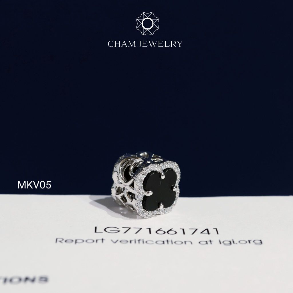 Mặt Dây Chuyền MKV05 Vàng 10k Kim Cương Lab Grown Diamond (Barcode DM1)