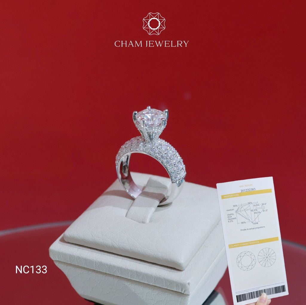 Nhẫn NC133 CHAM JEWELRY, Full Đá Moissanite Chủ 8.1mm (Barcode ONNU201)