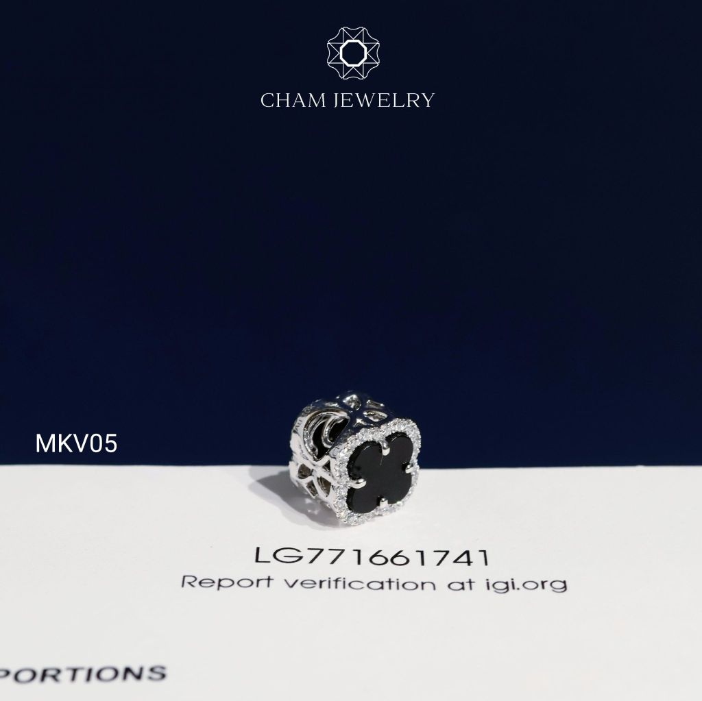 Mặt Dây Chuyền MKV05 Vàng 10k Kim Cương Lab Grown Diamond (Barcode DM1)