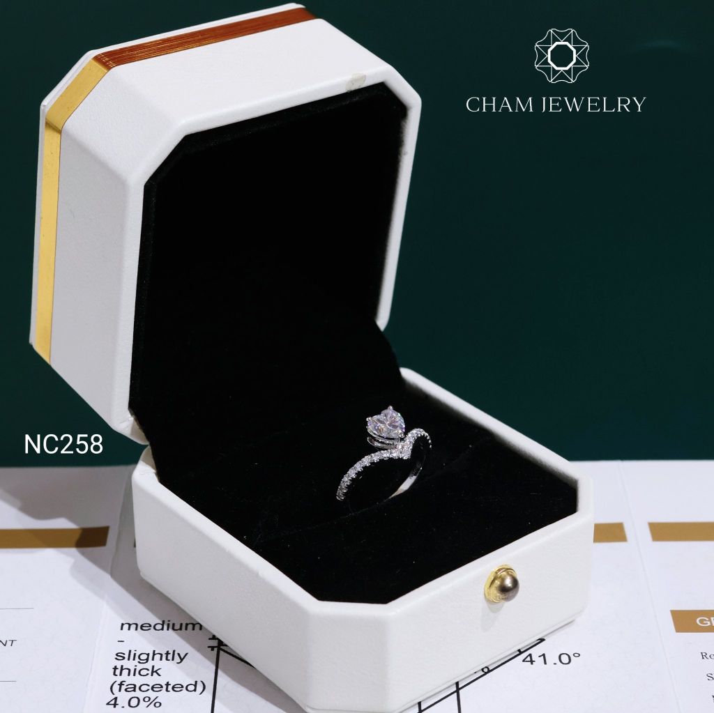 Nhẫn NC258 CHAM JEWELRY, Nhẫn Full Đá Moissanite Chủ Tim 6*6mm(Barcode OCNN56)