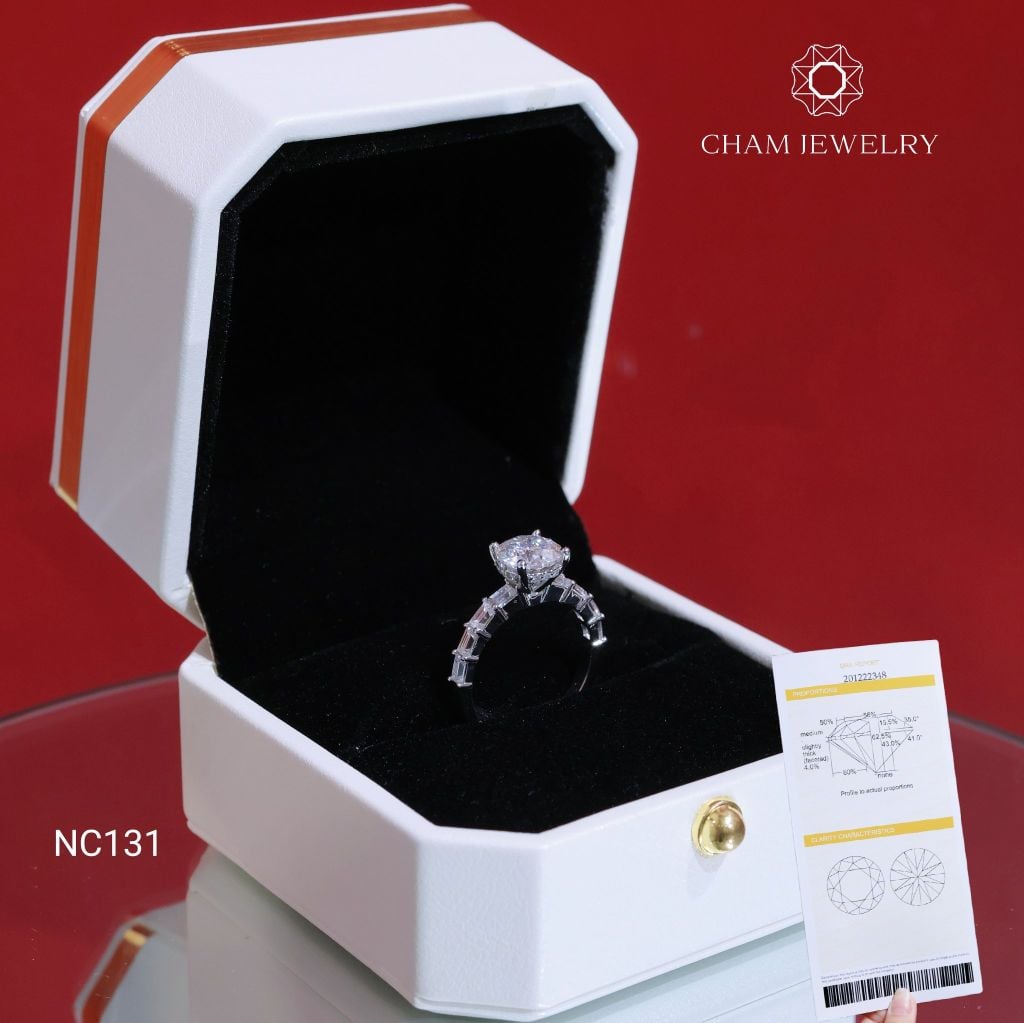 Nhẫn NC131 CHAM JEWELRY, Full Đá Moissanite Chủ 7.2mm (Barcode ONNU207)
