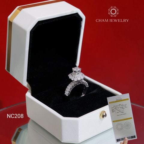 Nhẫn NC208 CHAM JEWELRY, Full Đá Moissanite Chủ 5.4mm (Barcode OCNN34)