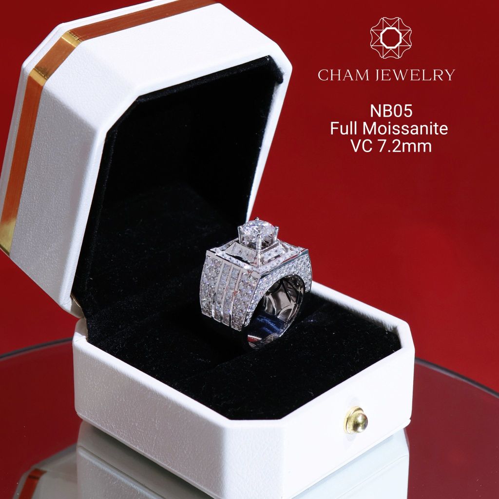 Nhẫn Nam NB05 CHAM JEWELRY, Chủ 7.2mm Full Moissanite Cao Cấp (Barcode OCNA04).