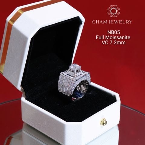 Nhẫn Nam NB05 CHAM JEWELRY, Chủ 7.2mm Full Moissanite Cao Cấp (Barcode CHNM2).