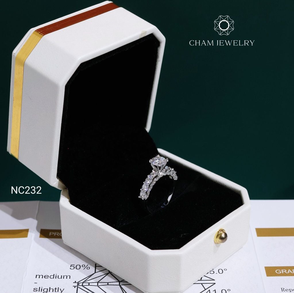 Nhẫn NC232 CHAM JEWELRY, Nhẫn Full Đá Moissanite Chủ 6.3mm (Barcode ONNU301)