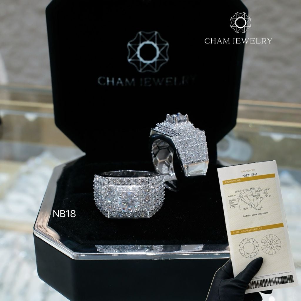 Nhẫn Nam NB18 CHAM JEWELRY, Full Moissanite Cao Cấp, Chủ 6.0mm (Barcode TVM80)
