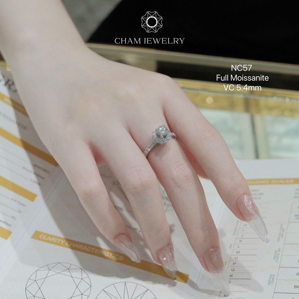 Nhẫn NC57 CHAM JEWELRY, Full Kim Cương Moissanite Chủ 5.5mm (Barcode ONNU42)