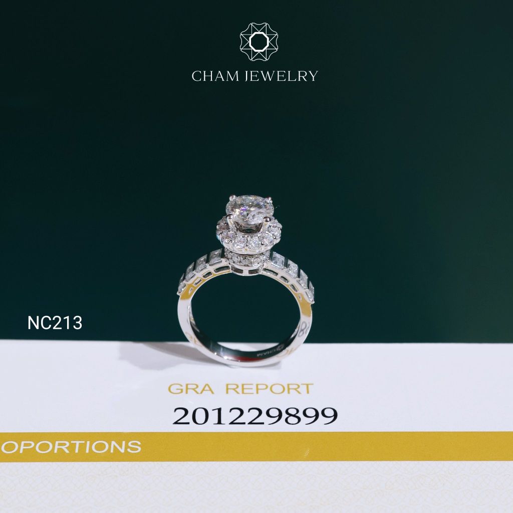 Nhẫn NC213 CHAM JEWELRY, Full Đá Moissanite Chủ 7.2mm (Barcode OCNN41)