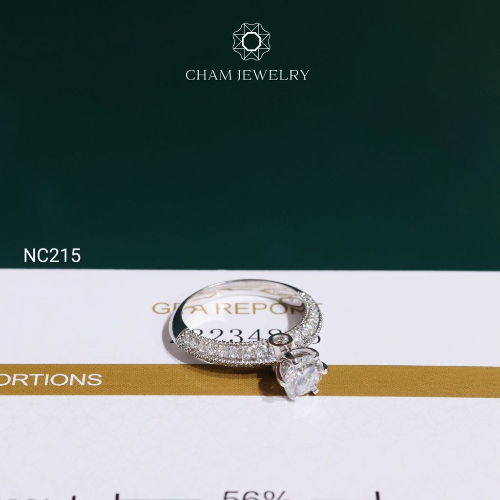 Nhẫn NC215 CHAM JEWELRY, Full Đá Moissanite Chủ 5.4mm (Barcode OCNN43)