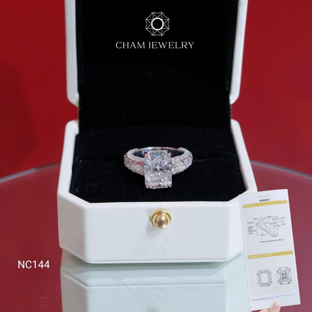 Nhẫn NC144 CHAM JEWELRY, Full Đá Moissanite Chủ 8x11mm (Barcode OTN11)