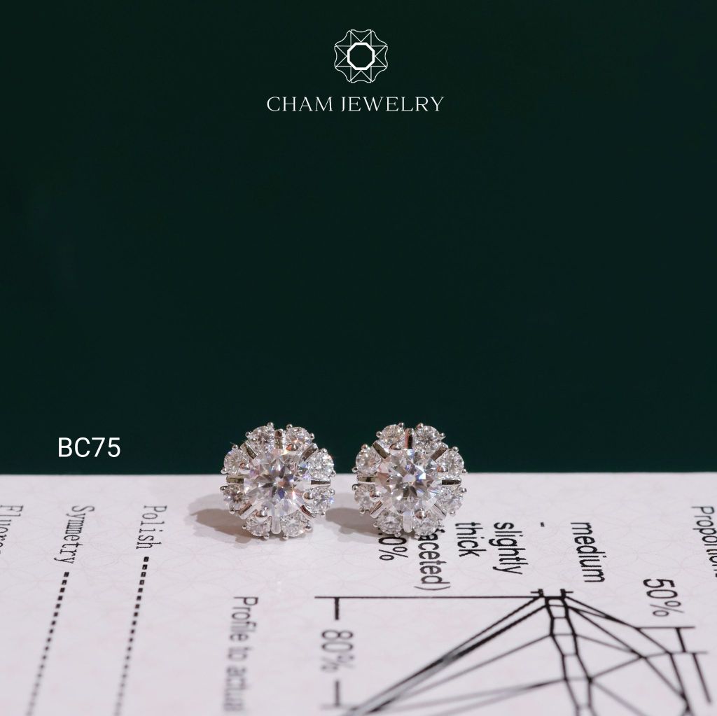 Hoa Tai BC75 CHAM JEWELRY, Hoa Tai Full Moissanite Chủ 5.0mm (Barcode OCB07)