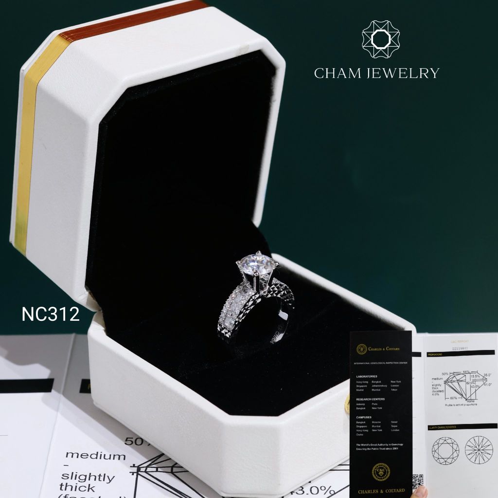 Nhẫn NC312 CHAM JEWELRY, Đá Moissanite C&C Chủ 8.1mm (Barcode OCNN146)