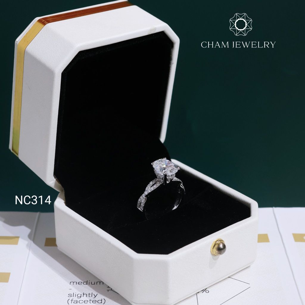 Nhẫn NC314 CHAM JEWELRY, Đá Moissanite Chủ Oval 8x10mm (Barcode OCNN151)