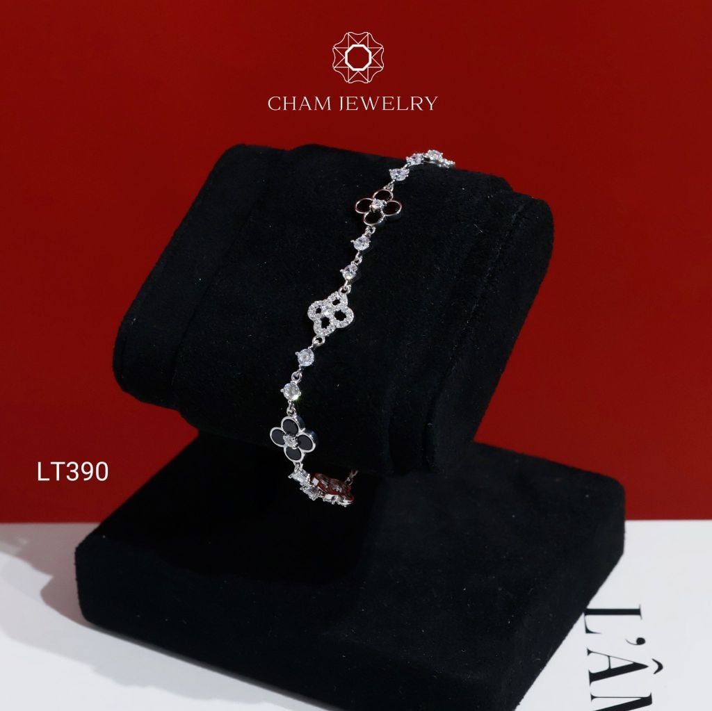 Lắc Tay LT390 CHAM JEWELRY, Lắc Kiểu Cỏ 4 Lá Đen Trắng ( C-LT229(A21) ).