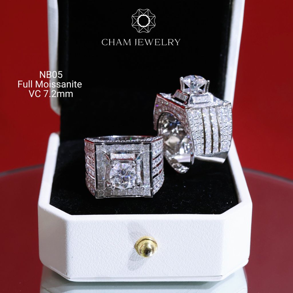 Nhẫn Nam NB05 CHAM JEWELRY, Chủ 7.2mm Full Moissanite Cao Cấp (Barcode OCNA04).