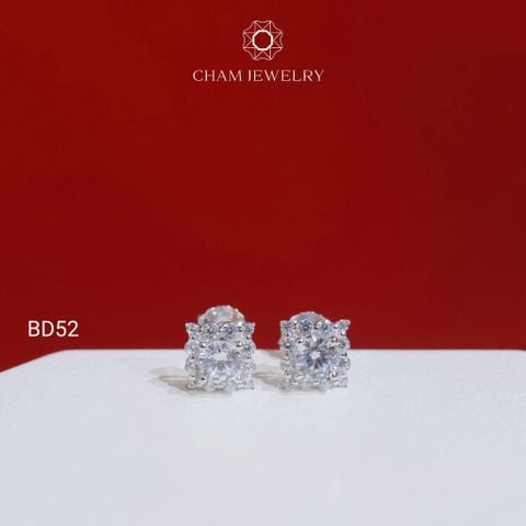 Hoa Tai BD52 CHAM JEWELRY, Hoa Tai Xoàn Vuông Tia Chủ 4.0mm (Barcode TBD1675).