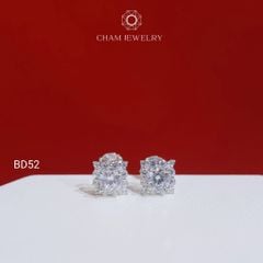 Hoa Tai BD52 CHAM JEWELRY, Hoa Tai Xoàn Vuông Tia Chủ 4.0mm (Barcode TBD1675).