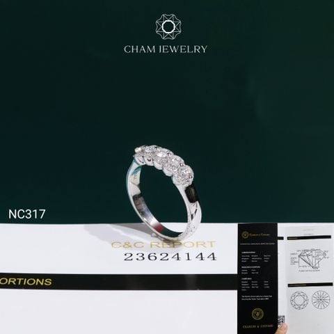 Nhẫn NC317 CHAM JEWELRY, Nhẫn Kiểu 5 Viên Chủ Đá Moissanite C&C 3.0mm (Barcode OCNN161)