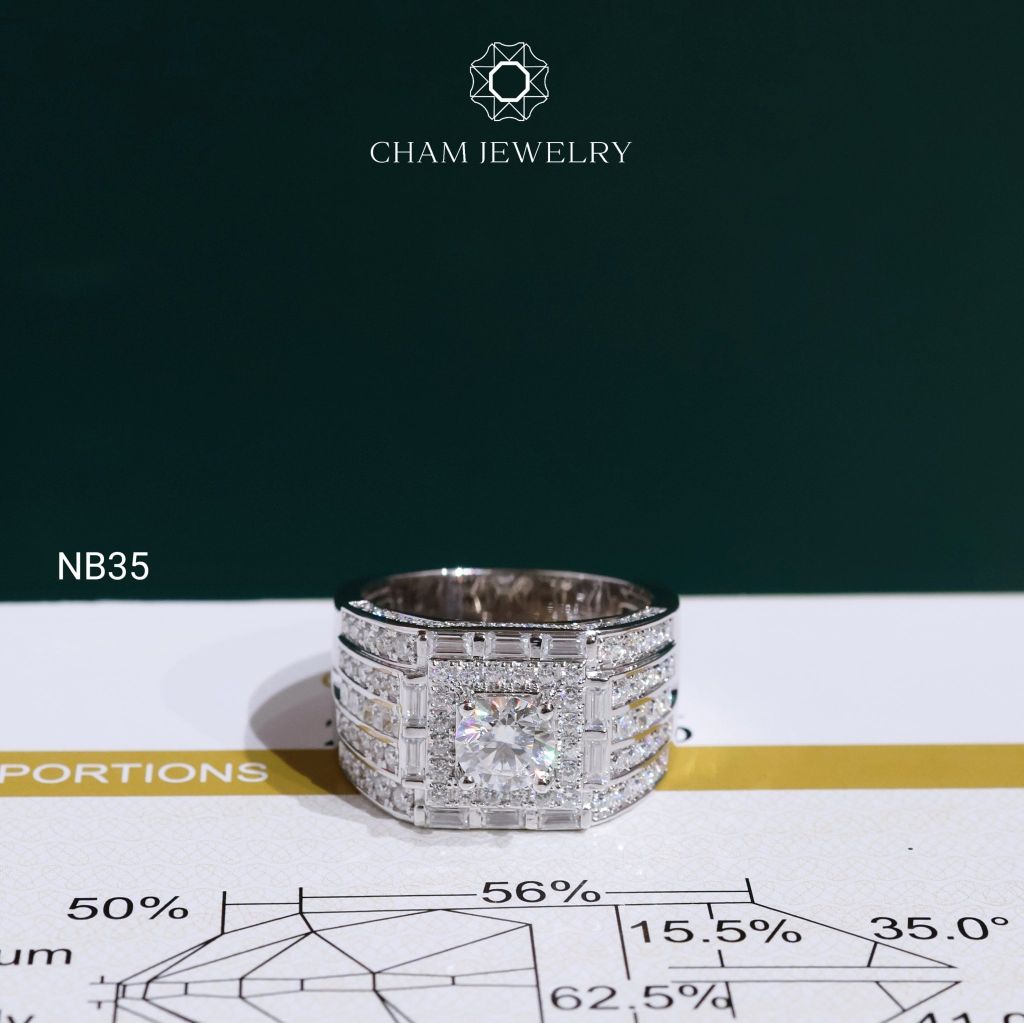 Nhẫn Nam NB35 CHAM JEWELRY, Full Moissanite Chủ 6.3mm (Barcode ONNA70)