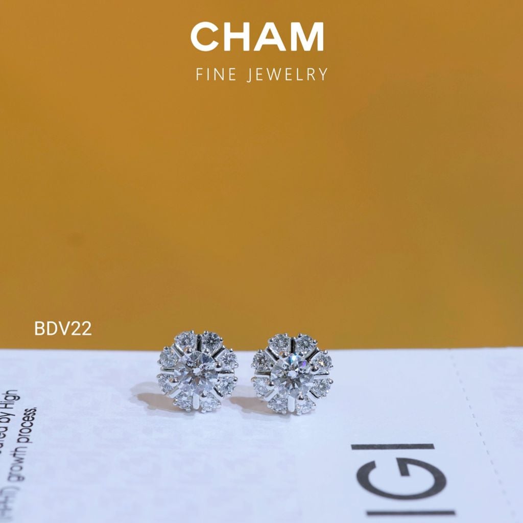 Hoa Tai BDV22 Vàng 10k Chủ 4.5mm Kim Cương Lab Grown Diamond