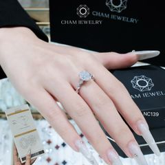 Nhẫn NC139 CHAM JEWELRY, Full Đá Moissanite Chủ Ovan 8x10mm (Barcode ONNU208)