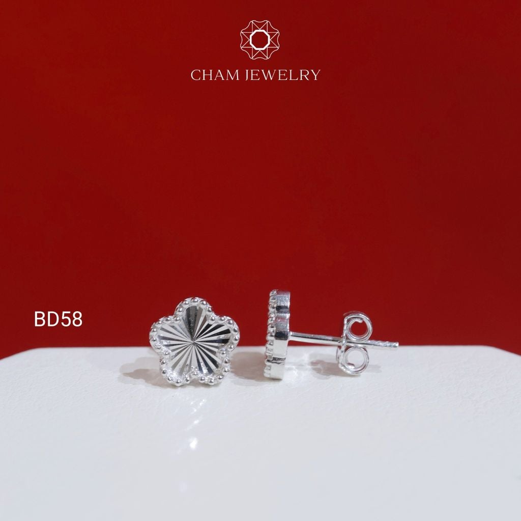 Hoa Tai BD58 CHAM JEWELRY, Hoa Tai Cỏ 5 Lá Bản 8.0mm (Barcode TBD1685).