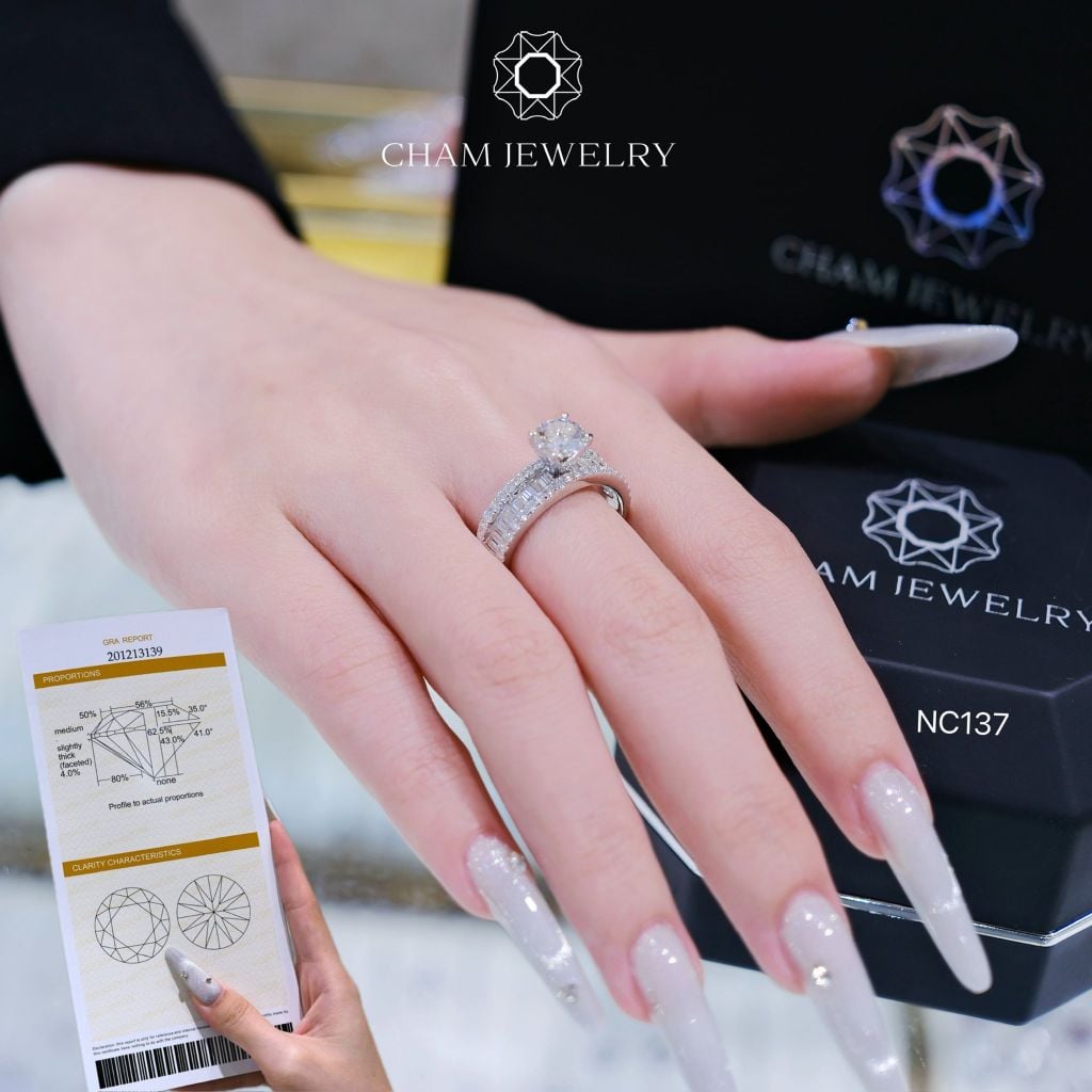Nhẫn NC137 CHAM JEWELRY, Full Đá Moissanite Chủ 5.4mm (Barcode OCNN02).