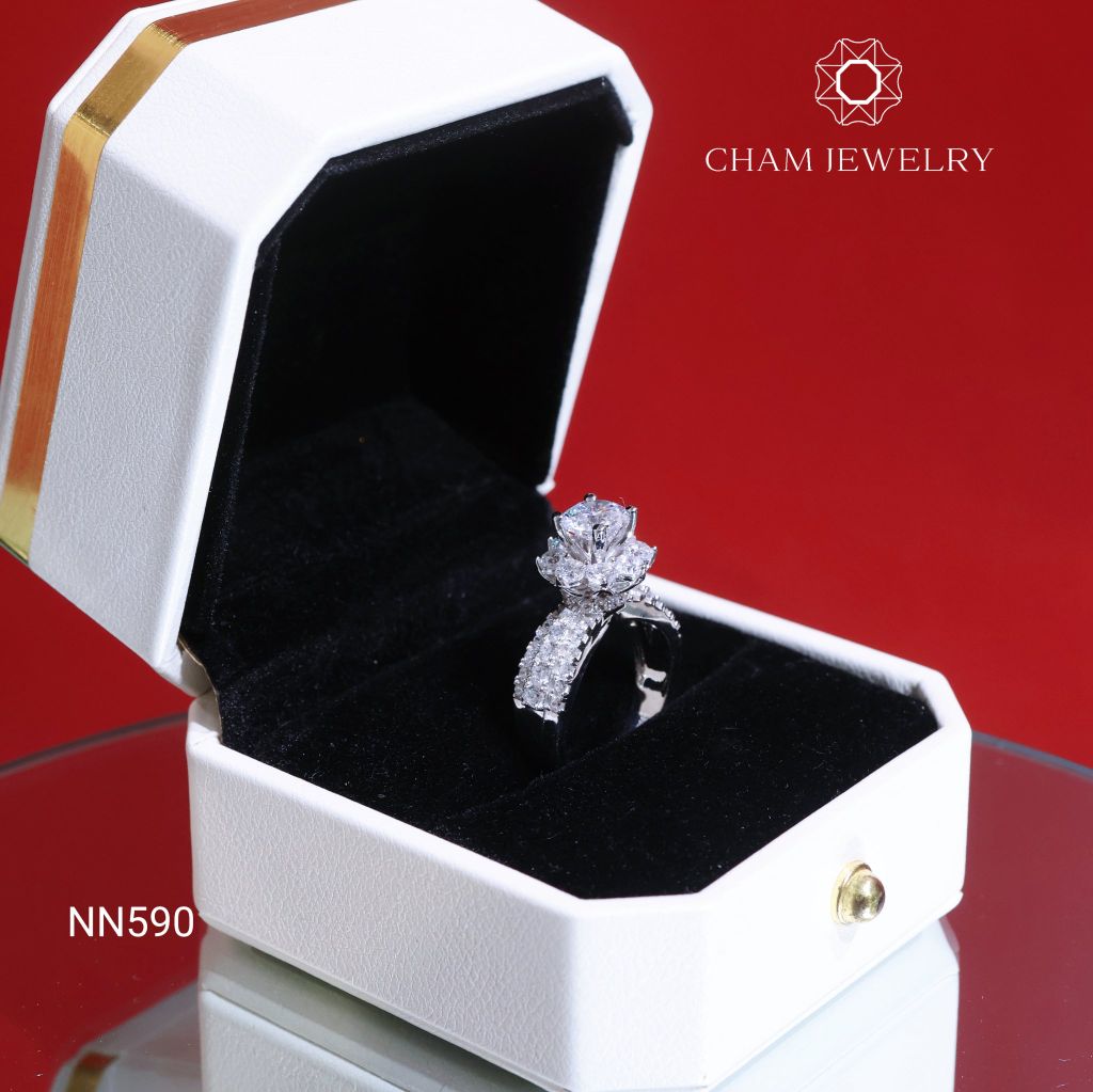 Nhẫn NN590 CHAM JEWELRY, Chủ 6.5mm (Barcode TNN1537)