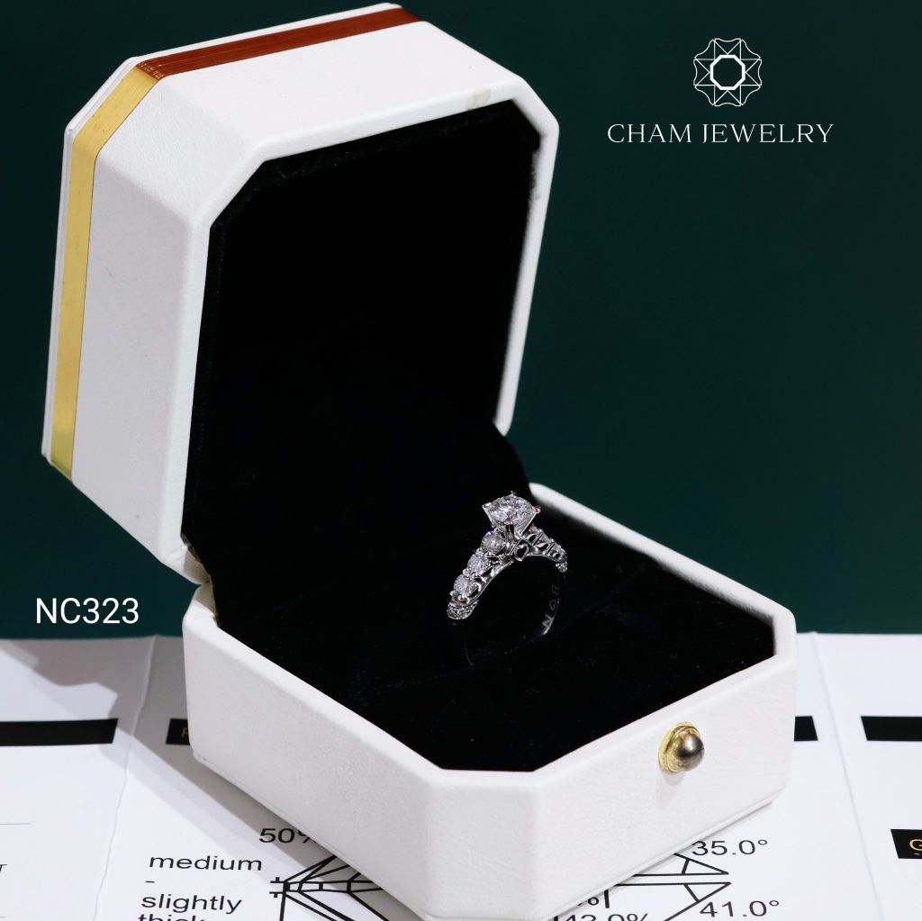 Nhẫn NC323 CHAM JEWELRY,  Chủ 5.4mm Đá Moissanite C&C  (OCNN168)