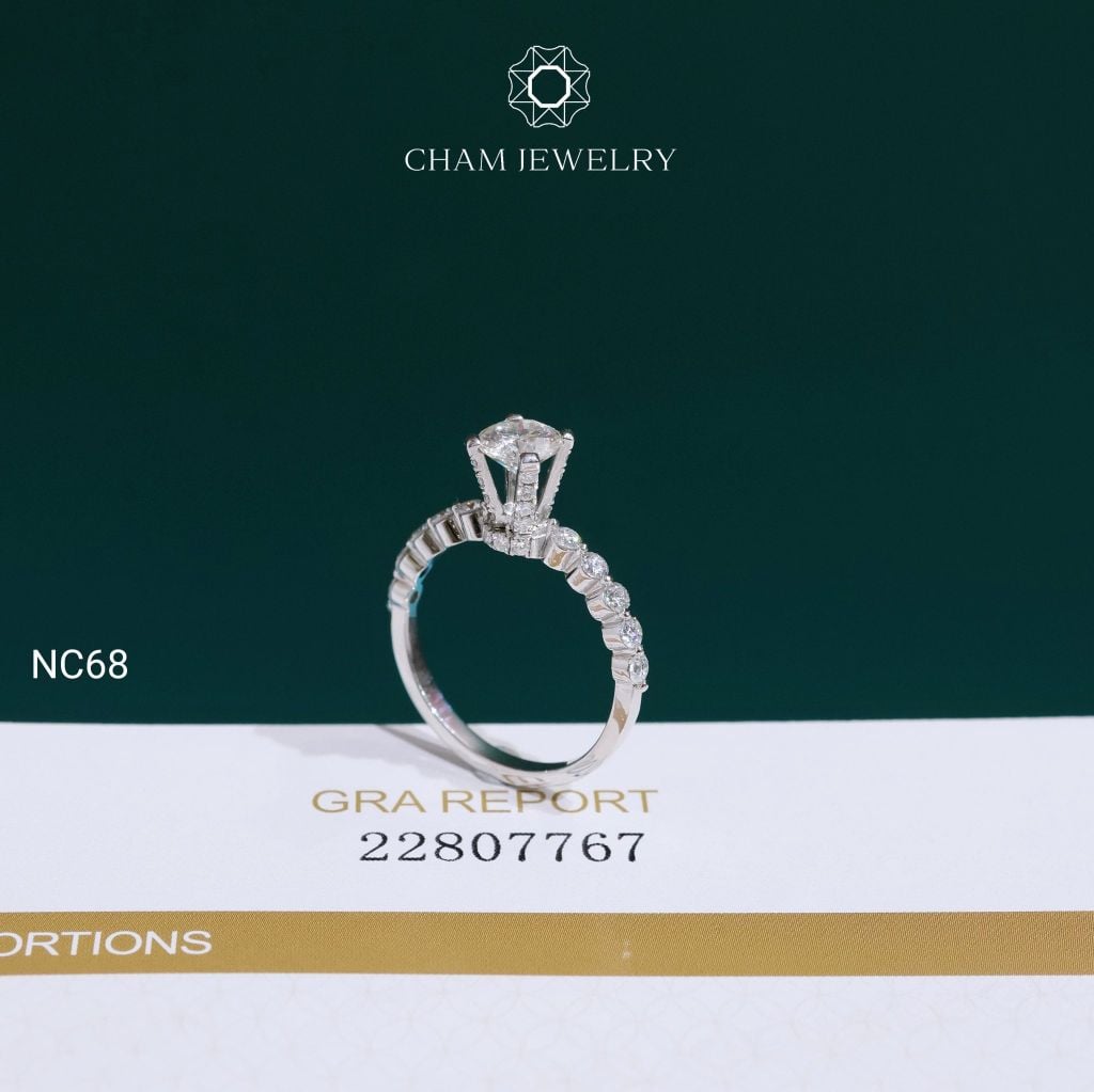 Nhẫn NC68 CHAM JEWELRY, Full Moissanite Chủ 5.4mm (Barcode ONNU87)