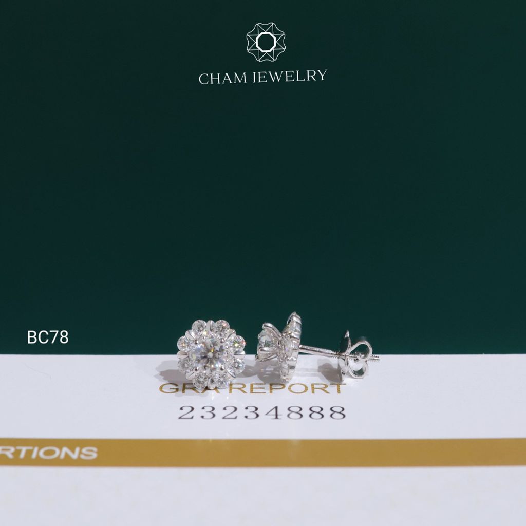 Hoa Tai BC78 CHAM JEWELRY, Hoa Tai Full Moissanite Chủ 4.0mm (Barcode OB92)
