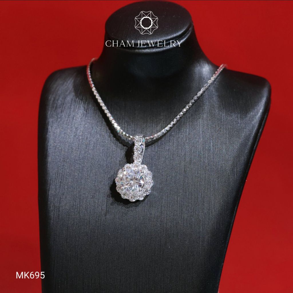 Mặt Dây Chuyền MK695 CHAM JEWELRY, Chủ 7.5mm (Barcode TVB109M).