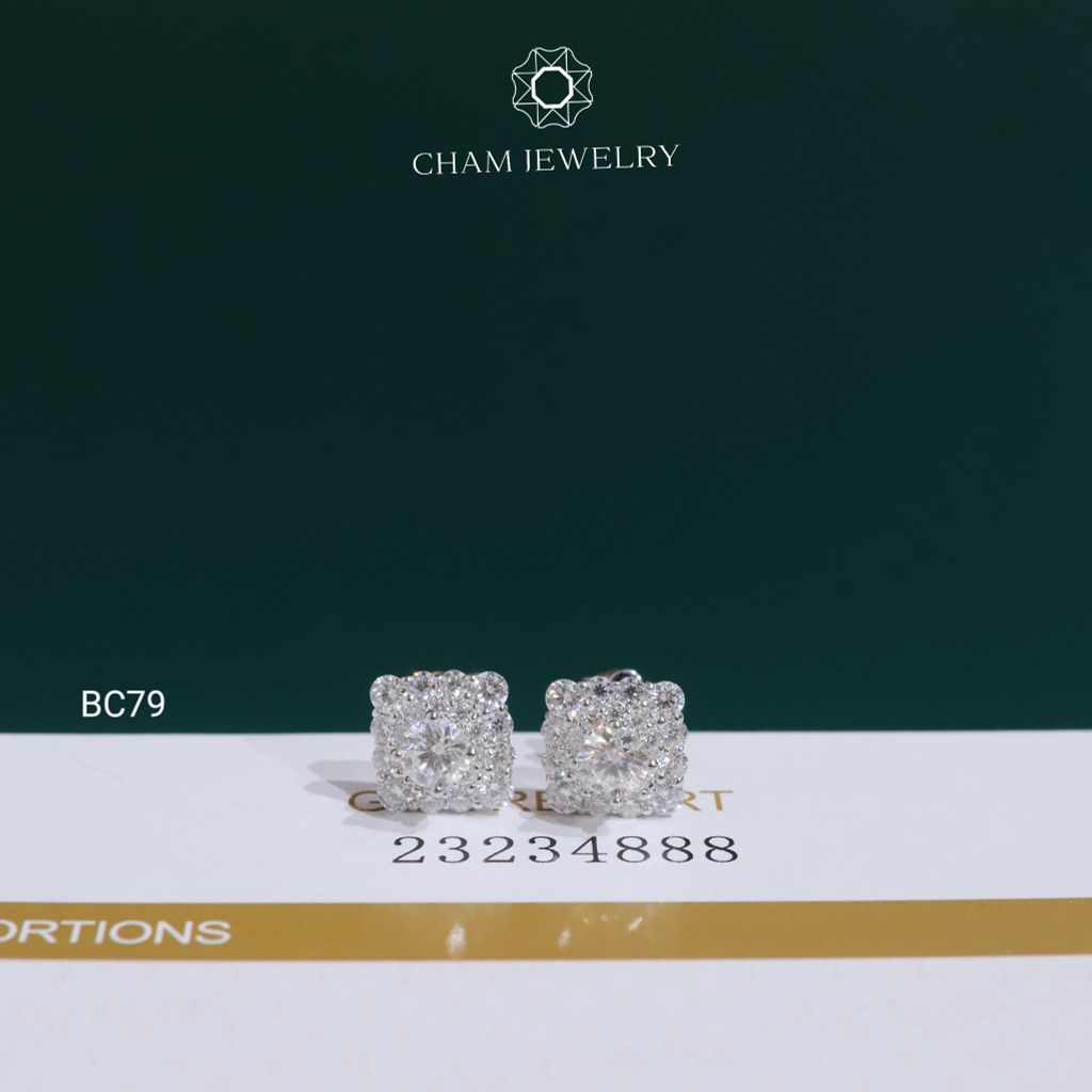 Hoa Tai BC79 CHAM JEWELRY, Hoa Tai Full Moissanite Chủ 4.0mm (Barcode OB93)