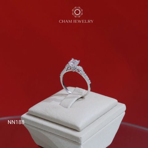 Nhẫn NN188 CHAM JEWELRY, Nhẫn Kiểu Nơ Chủ 5.0mm (Barcode TNN1809).