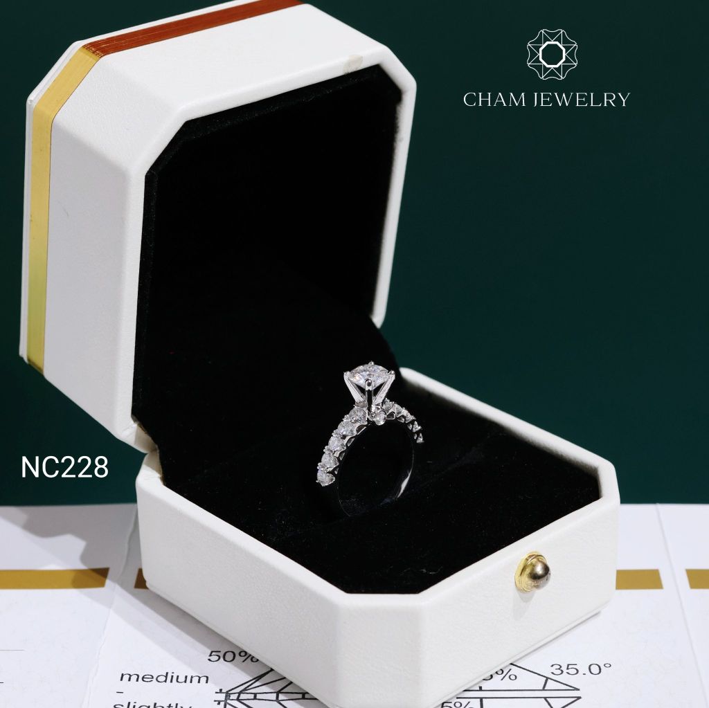 Nhẫn NC228 CHAM JEWELRY, Nhẫn Full Đá Moissanite Chủ 6.3mm (Barcode ONNU81)