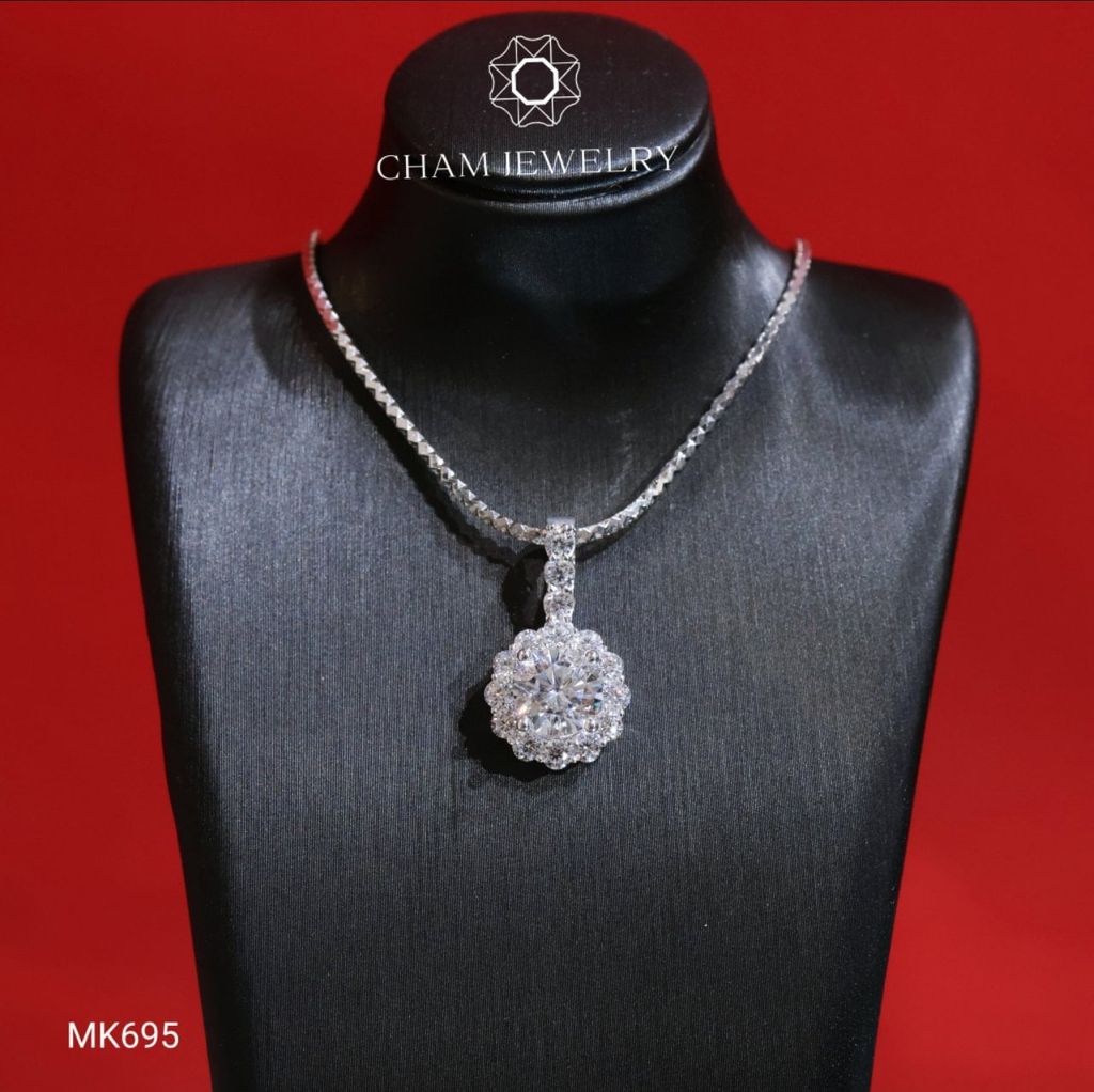 Mặt Dây Chuyền MK695 CHAM JEWELRY, Chủ 7.5mm (Barcode TVB109M).