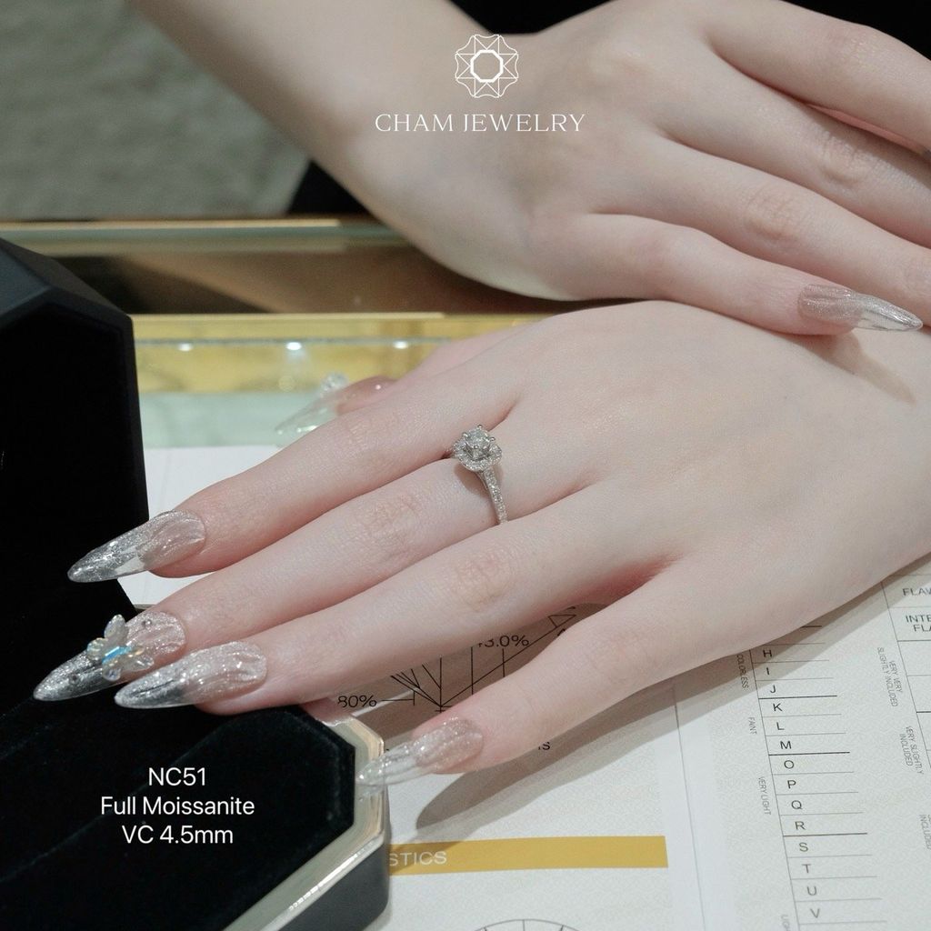 Nhẫn NC51 CHAM JEWELRY, Full Kim Cương Moissanite 4.5mm (Barcode ONNU01).