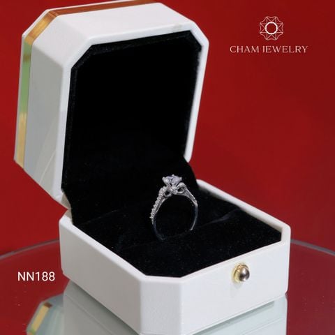 Nhẫn NN188 CHAM JEWELRY, Nhẫn Kiểu Nơ Chủ 5.0mm (Barcode TNN1809).