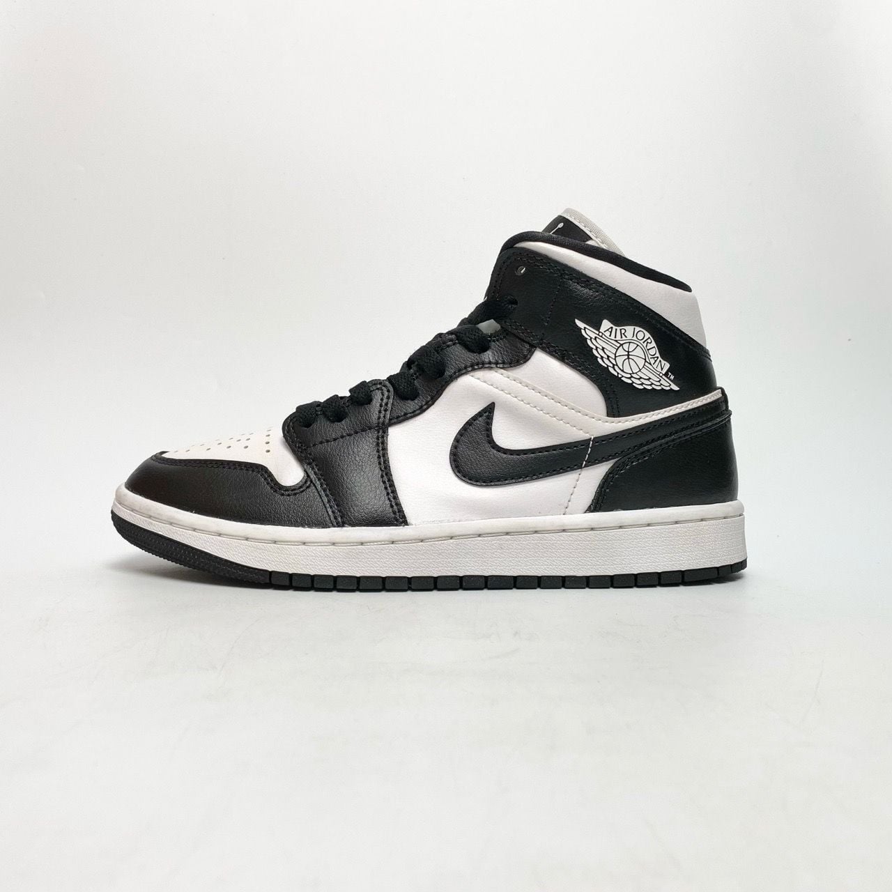  NIKE AIR JORDAN 1 MID PANDA DV0991-101 