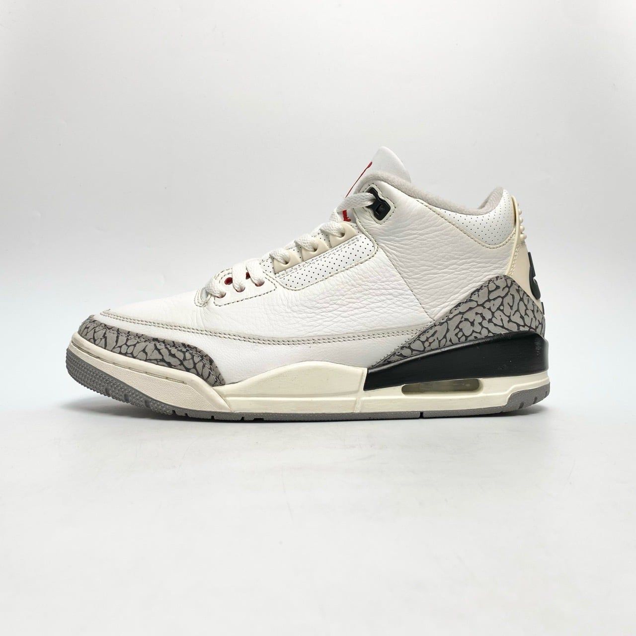 NIKE AIR JORDAN 3 RETRO WHITE CEMENT REIMAGINED DN3707-100 
