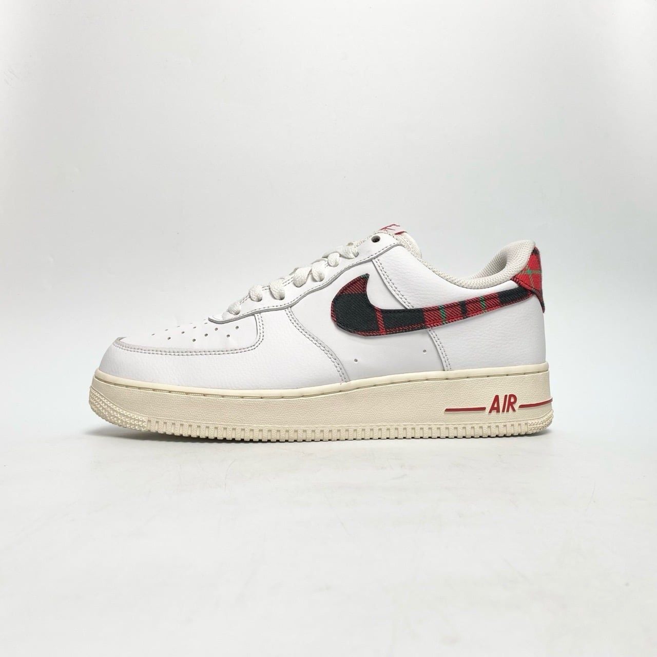  NIKE AIR FORCE 1 ’07 LV8 TARTAN PLAID DV0789-100 