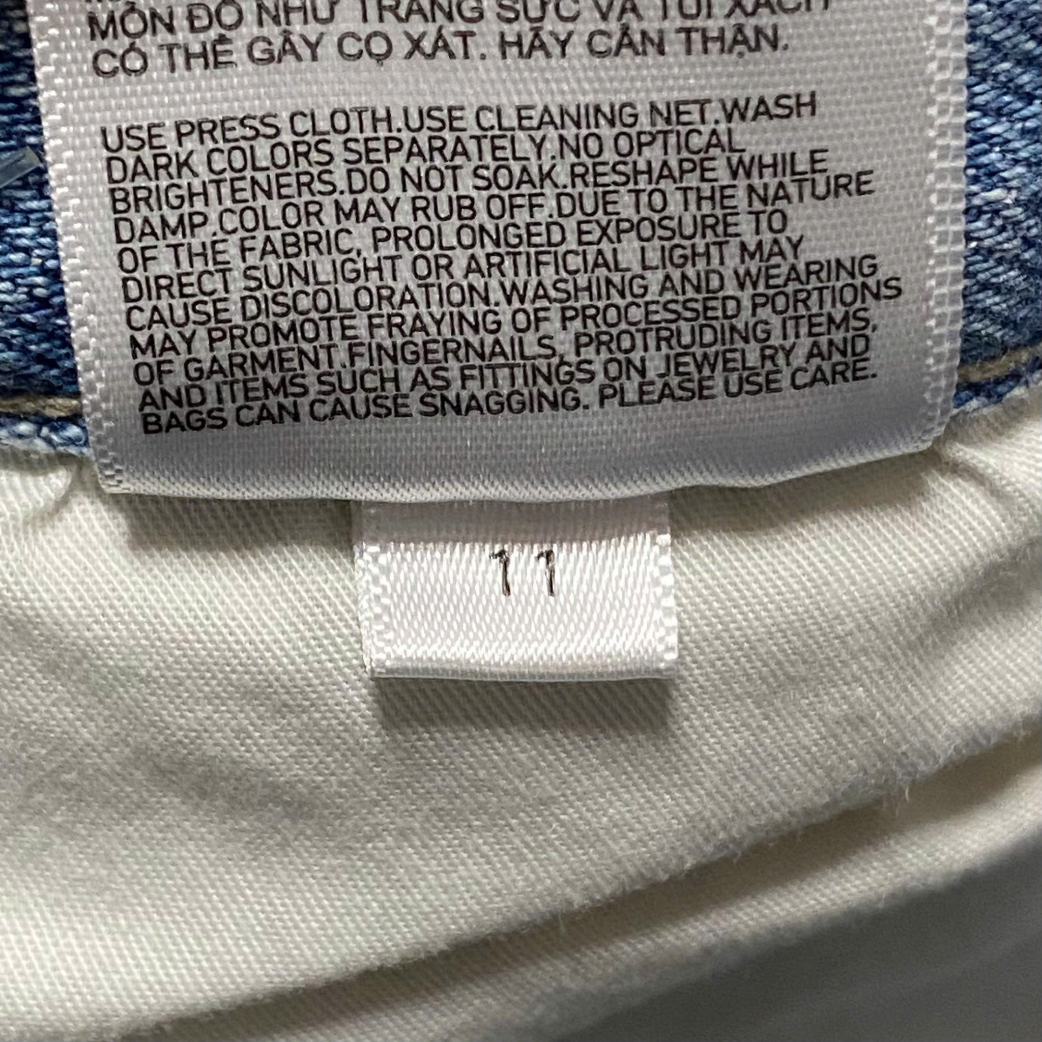  UNIQLO SLIM STRAIGHT JEANS 