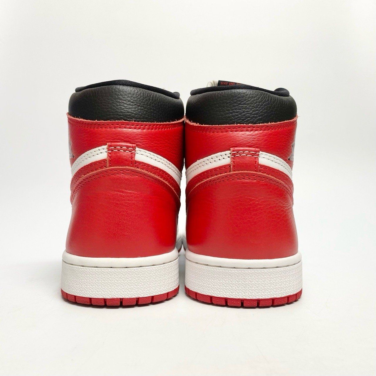  NIKE AIR JORDAN 1 RETRO HIGH OG HERITAGE 555088-161 