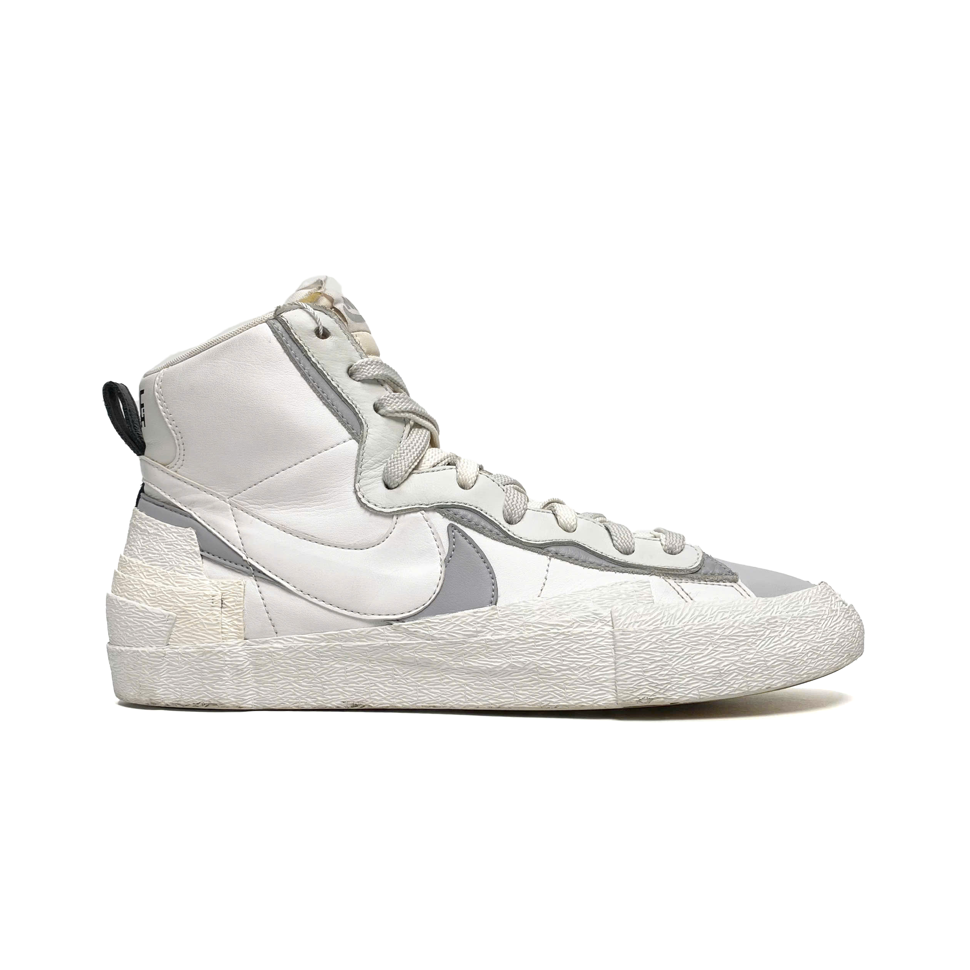  NIKE BLAZER MID SACAI WHITE GREY BV0072-100 
