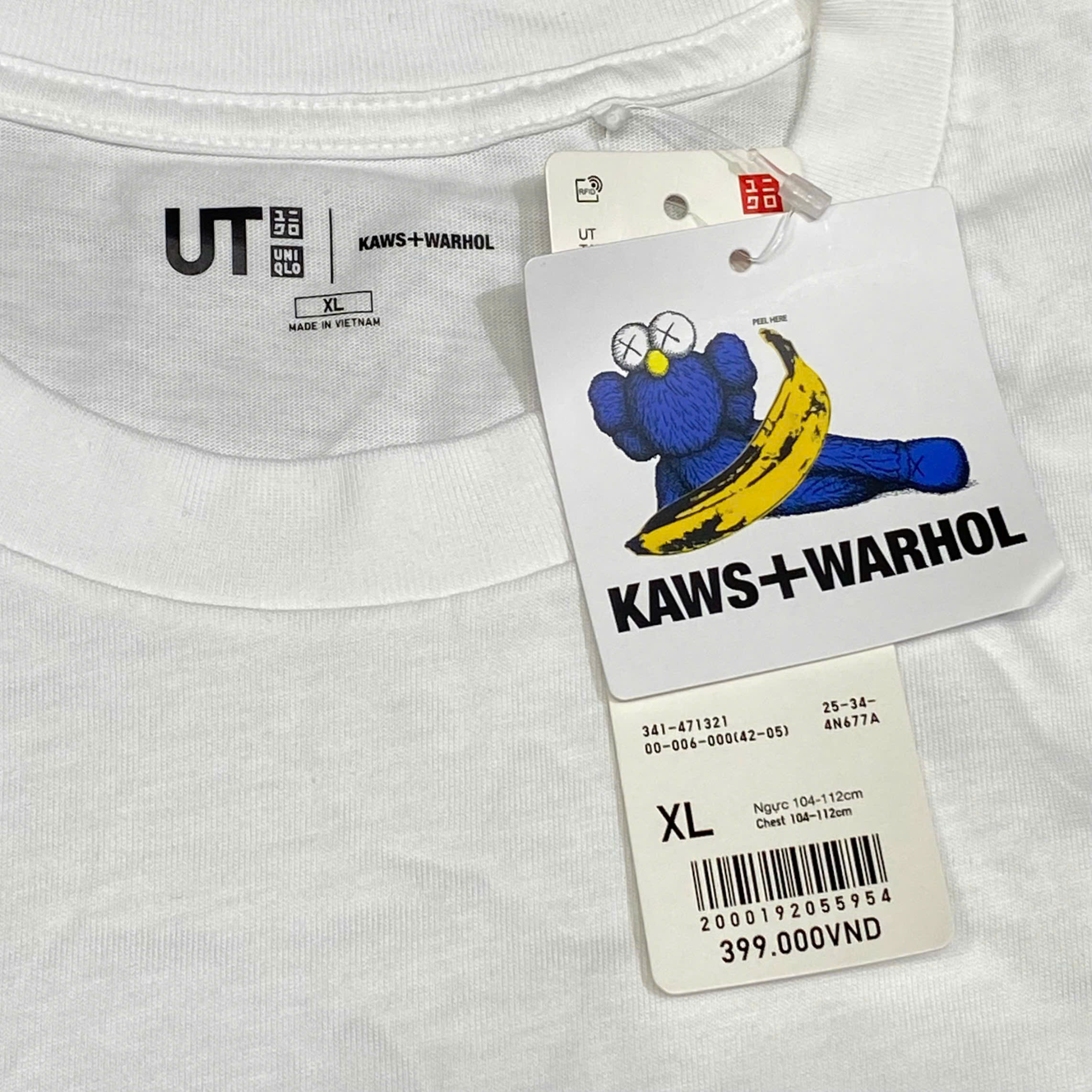  KAWS UNIQLO X ANDY WARHOL BANANA GRAPHIC T-SHIRT 