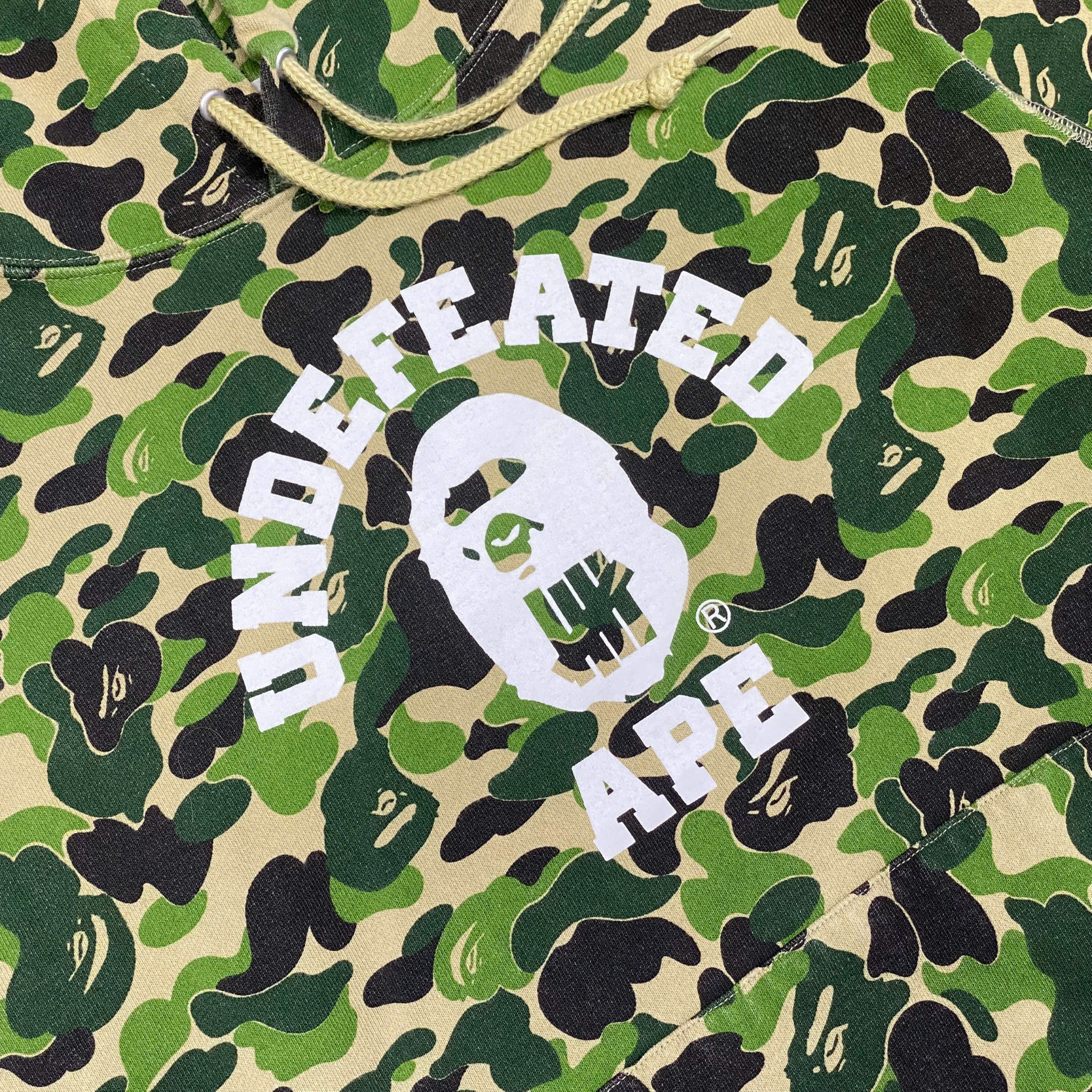  BAPE X UNDEFEATED ABC COLLEGE PULLOVER HOODIE 