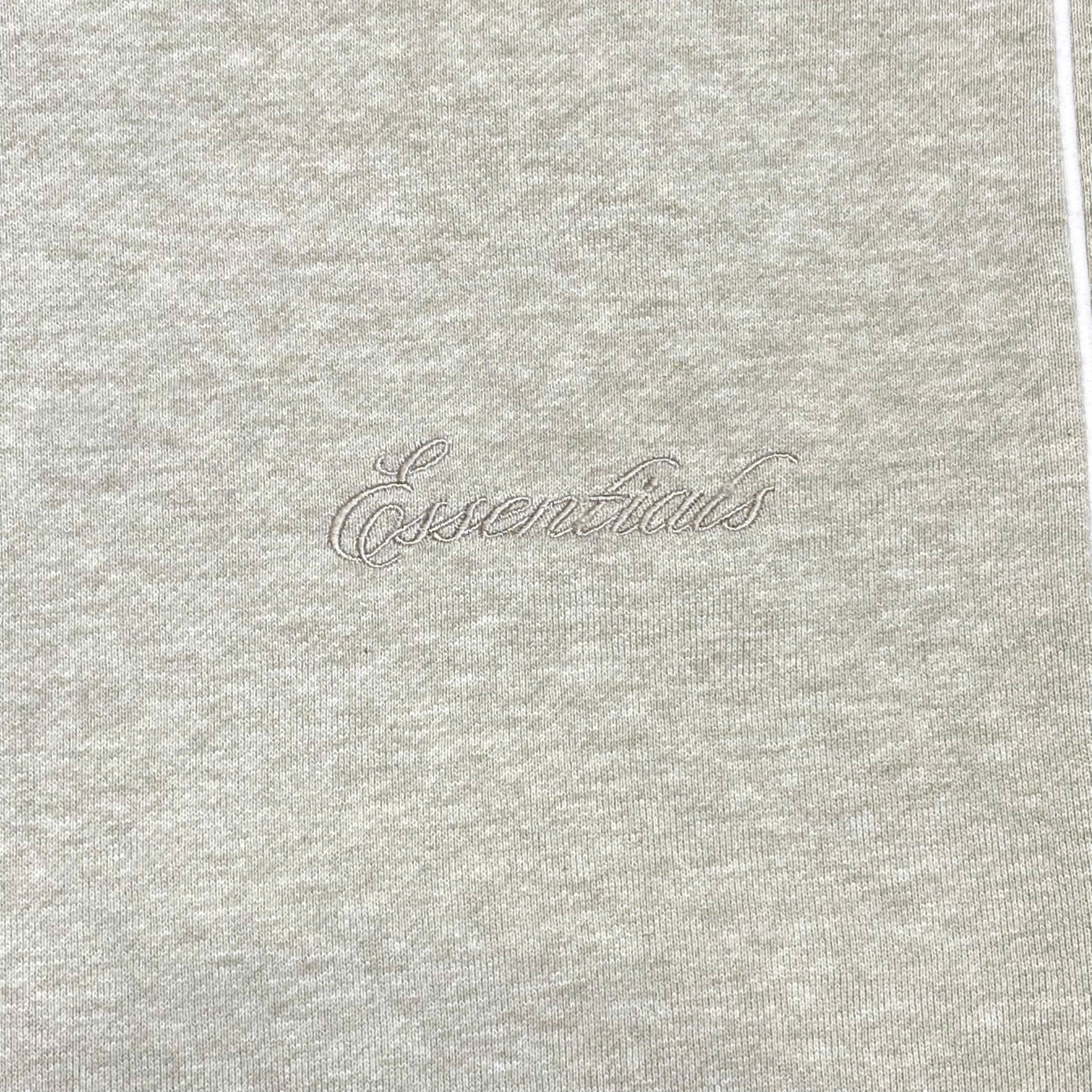  FEAR OF GOD ESSENTIALS KIDS CLASSIC FLEECE SWEATSHORTS 